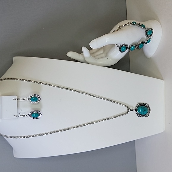 Bohemian Jewelry Set Fashion Faux Turquoise Earrings Bracelet Necklace Boho - Picture 7 of 9